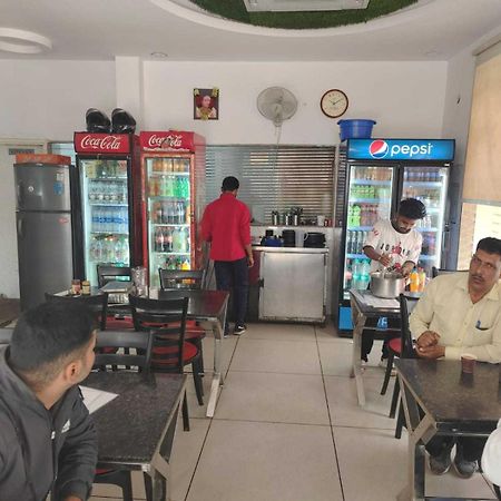 Hotel O Food Plaza Zirakpur Dış mekan fotoğraf